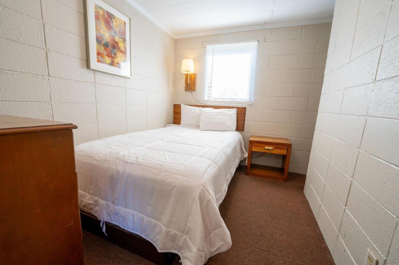 The Grand Regal Resort Elizabethtown Exterior photo